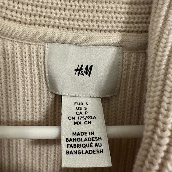 H&M Men’s Cardigan - Picture 2 of 3